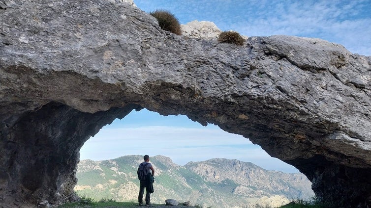 Esta ruta por la Sierra de Grazalema conduce a una de las cuevas más curiosas de Cádiz: «Esto es una maravilla»