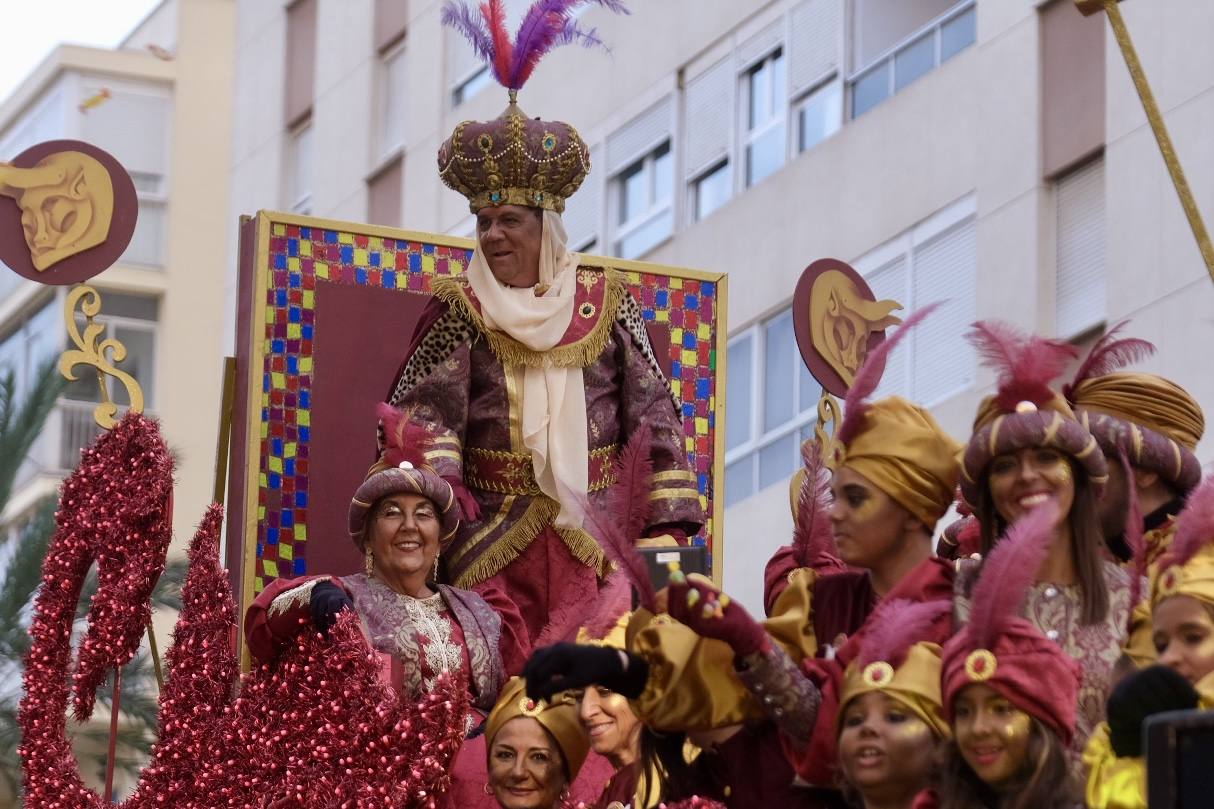 FOTOS: Melchor, Gaspar y Baltasar protagonizan una Cabalgata de cine en Cádiz en 2025