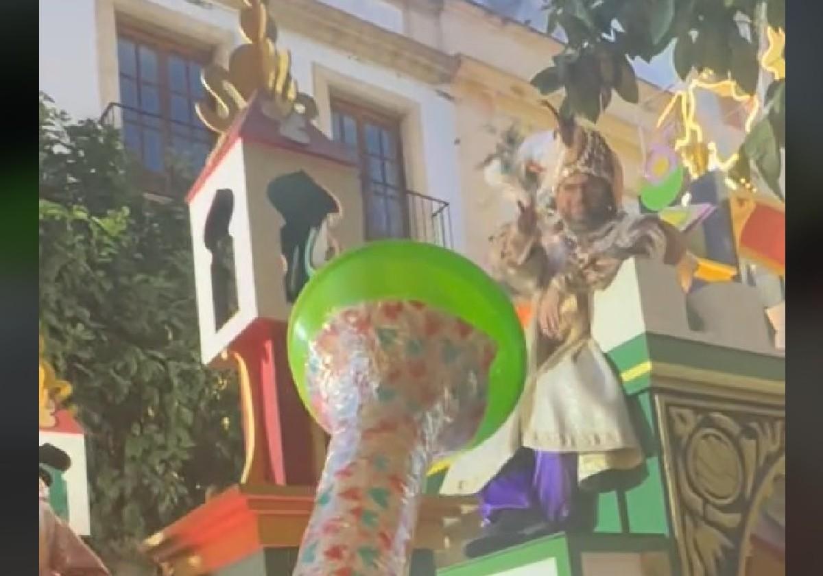 Imagen del objetivo que utilizó esta joven en la cabalgata de Jerez