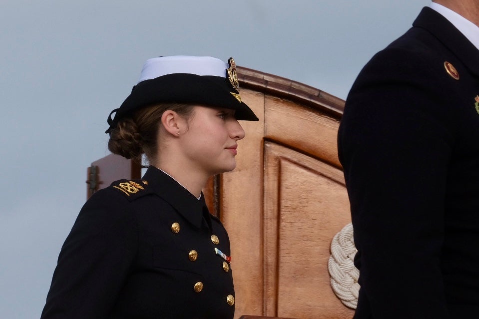 Fotos: La princesa Leonor embarca en Cádiz en el Juan Sebastián Elcano