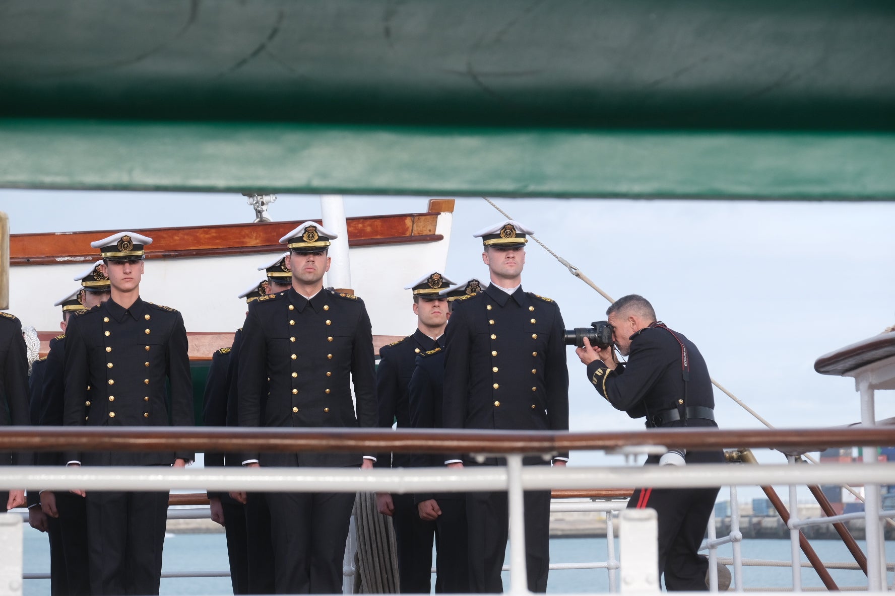 Fotos: La princesa Leonor embarca en Cádiz en el Juan Sebastián Elcano