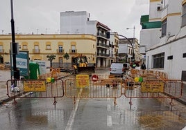 Obras de mejora en la red de agua en Jerez.