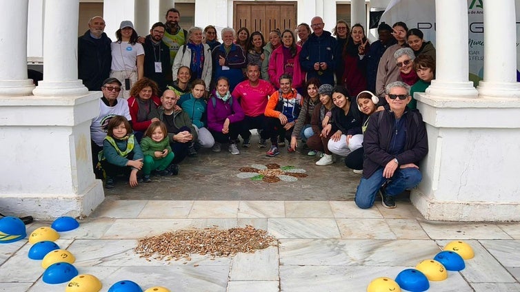 Día de la Educación Ambiental: 95 kilos de residuos se recogen en la playa de La Caleta de Cádiz