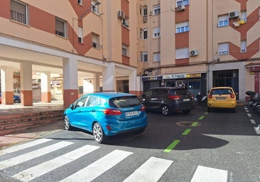 La zona naranja y verde en Loreto: ¿por qué hay tanto aparcamiento libre?