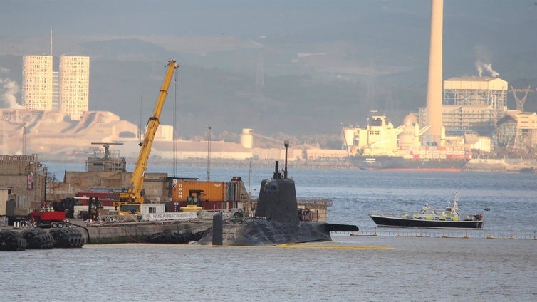 Alertan del atraque de un nuevo submarino nuclear de Reino Unido en Gibraltar: «una auténtica bomba flotante»