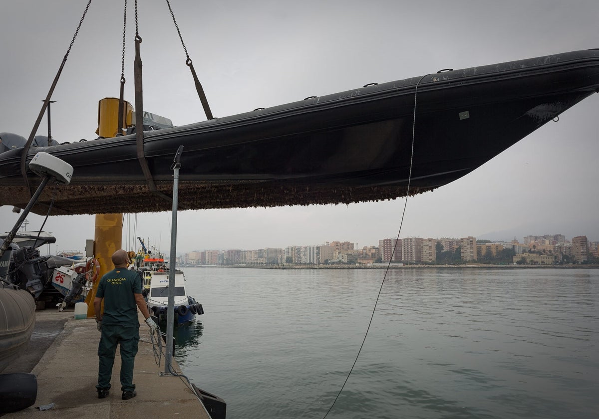 Narcolancha intervenida por la Guardia Civil.