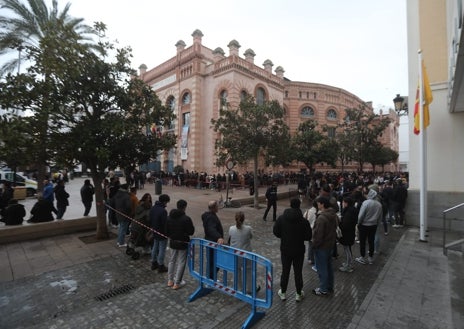 Imagen secundaria 1 - Las entradas para las semifinales del COAC 2025 salen a la venta: la sorpresa y el madrugón no evitan las grandes colas