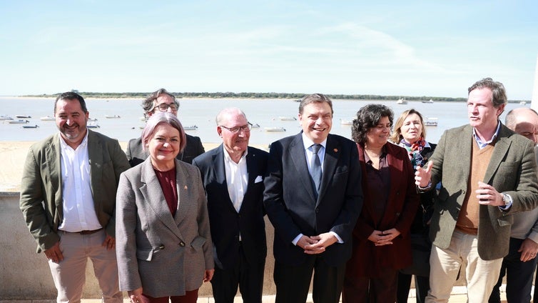 Luis Planas en Sanlúcar: «La subida del Salario Mínimo Interprofesional era necesaria»