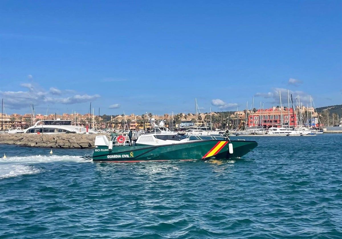 Patrullera de la Guardia Civil de Cádiz.