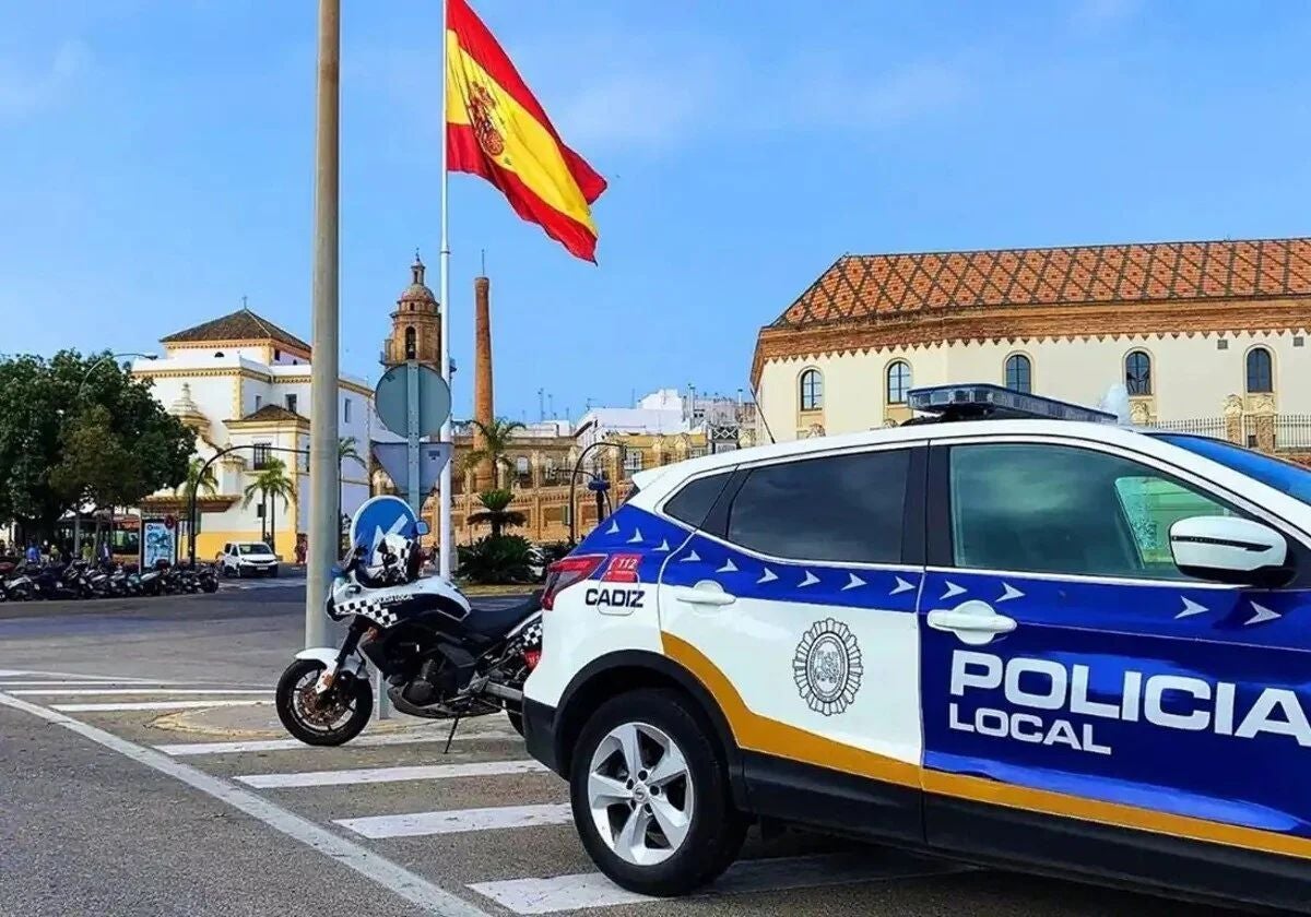 Policía Local de Cádiz, en foto de archivo.