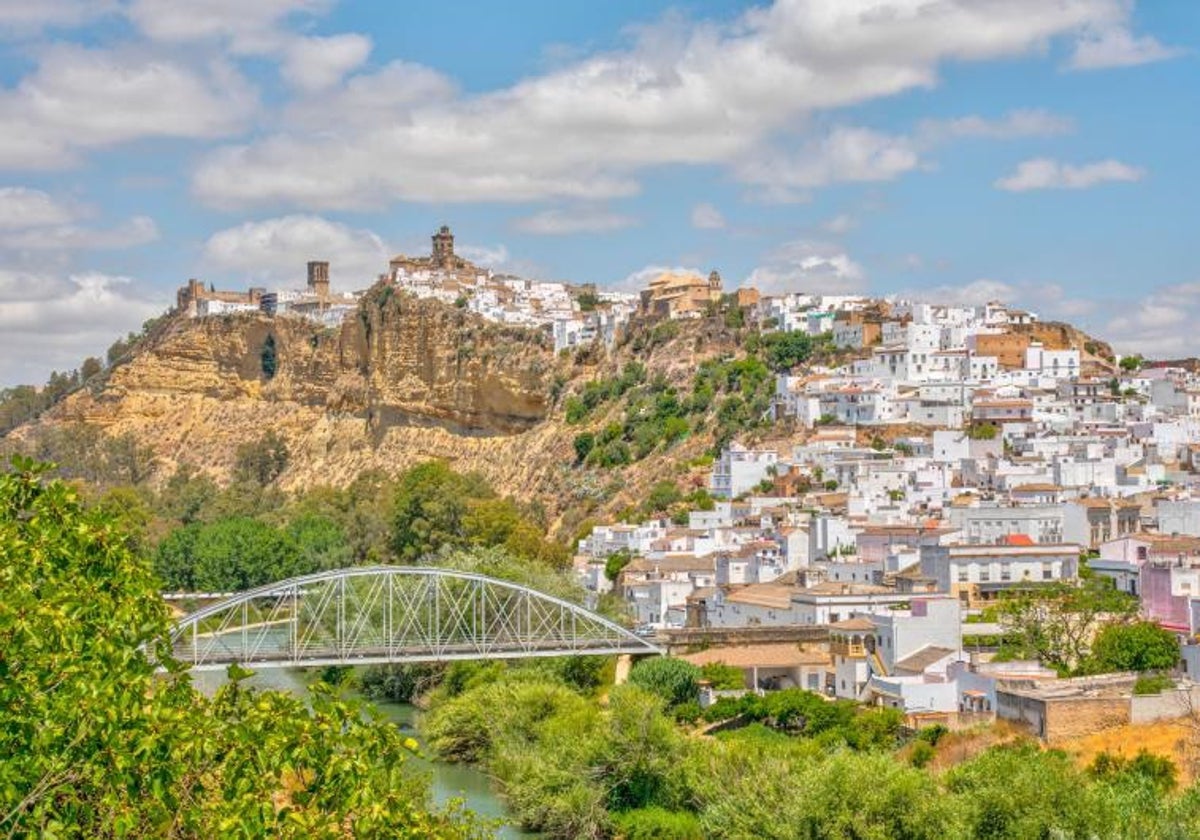 Arcos invita a vivir la Pasión de Cristo