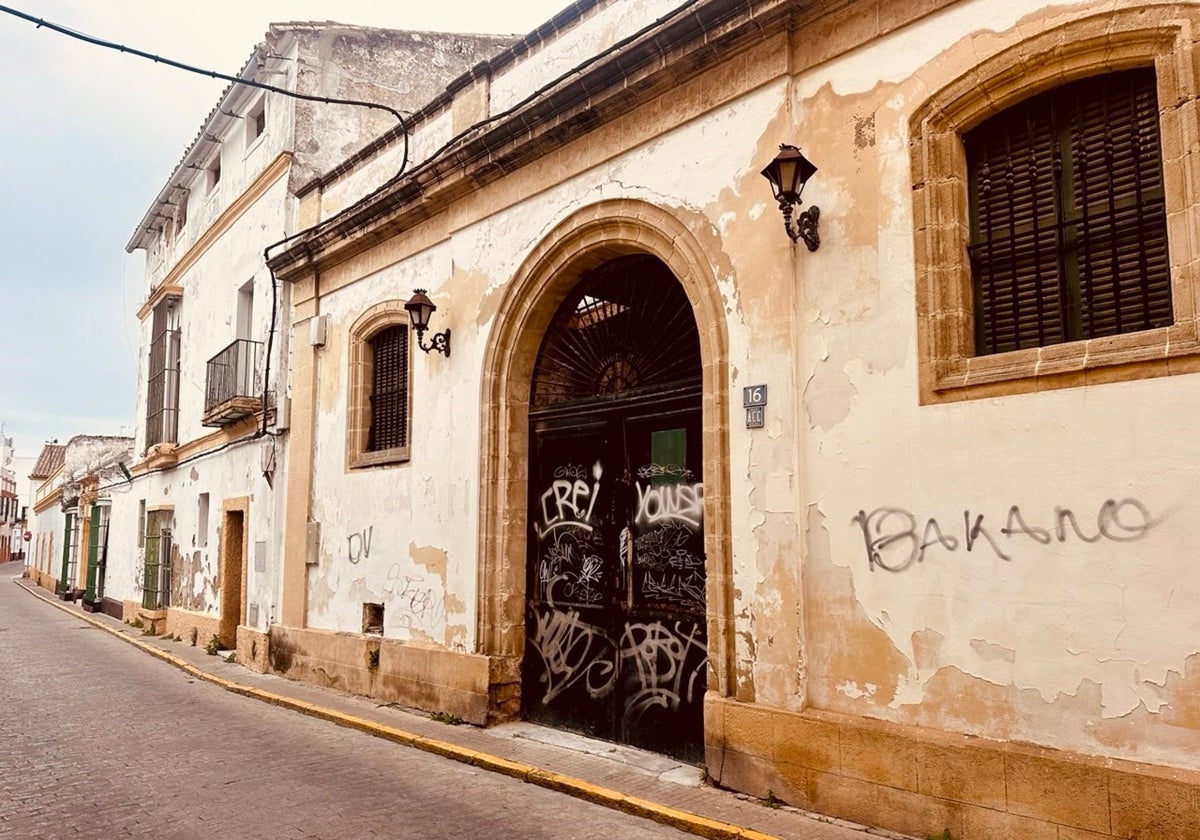 El antiguo casco bodeguero que se convertirá en vivienda en el centro de El Puerto