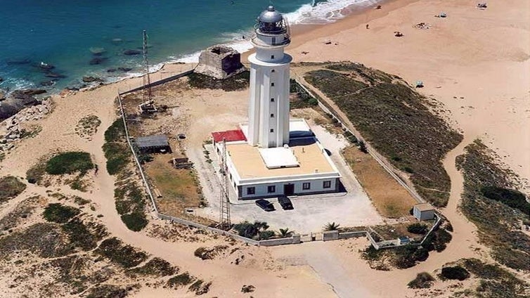 Uno de los faros más icónicos de España, testigo de la batalla de Trafalgar, camino de convertirse en monumento protegido