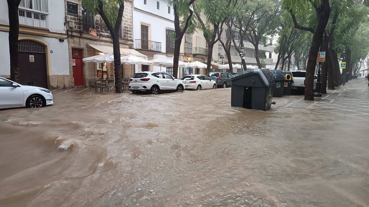 La borrasca Konrad ya se deja sentir con inundaciones en Jerez