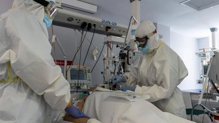 Médicos y enfermeros de la medicina intensiva andaluza se dan cita en Cádiz para abordar la situación de las UCI's
