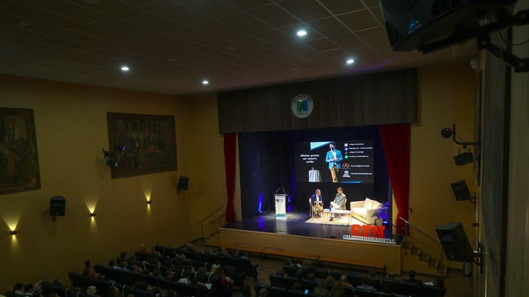 Más de 250 educadores y familias se reúnen en el III Encuentro de Educación San Felipe Neri para reflexionar sobre &#039;El arte de educar&#039;