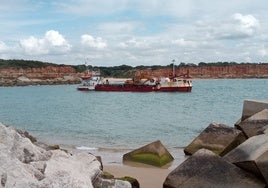 Más de dos millones para el dragado de la bocana del puerto de Conil