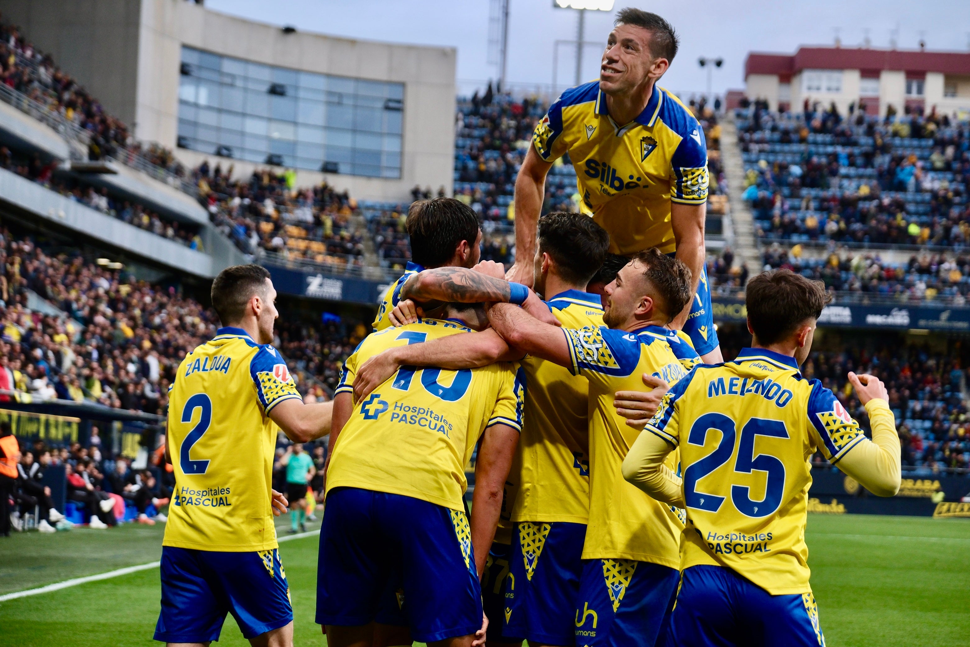 Las imágenes del partidos Cádiz CF 1-0 Granada