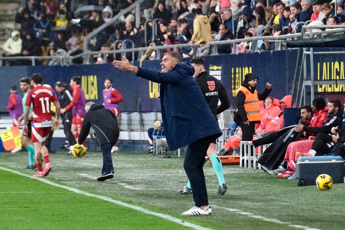 Las imágenes del partidos Cádiz CF 1-0 Granada