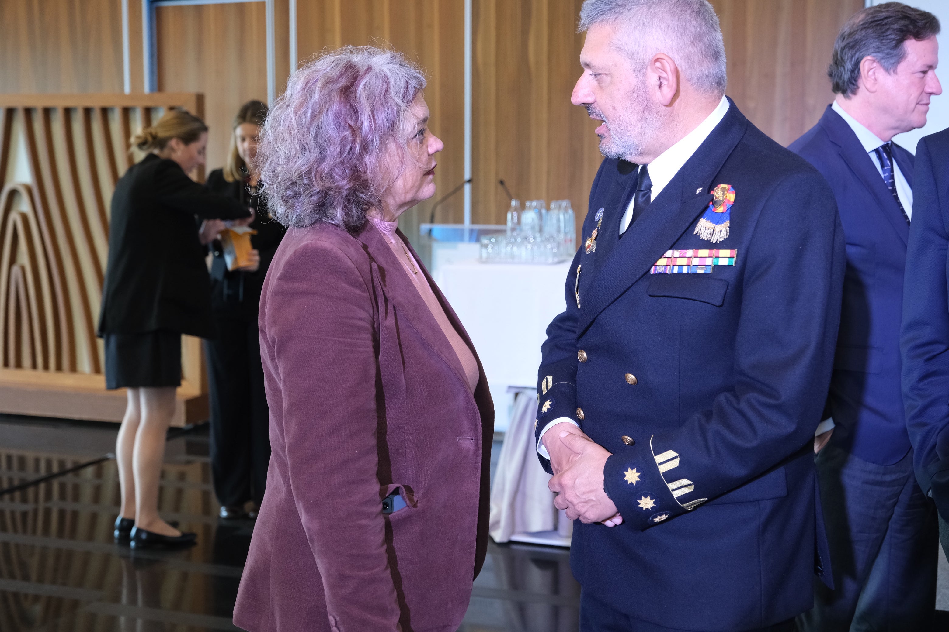 Amplia representación social y política en el foro de debate