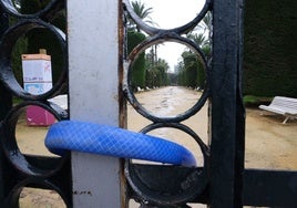 Cádiz cierra instalaciones deportivas y el Parque Genovés por el viento