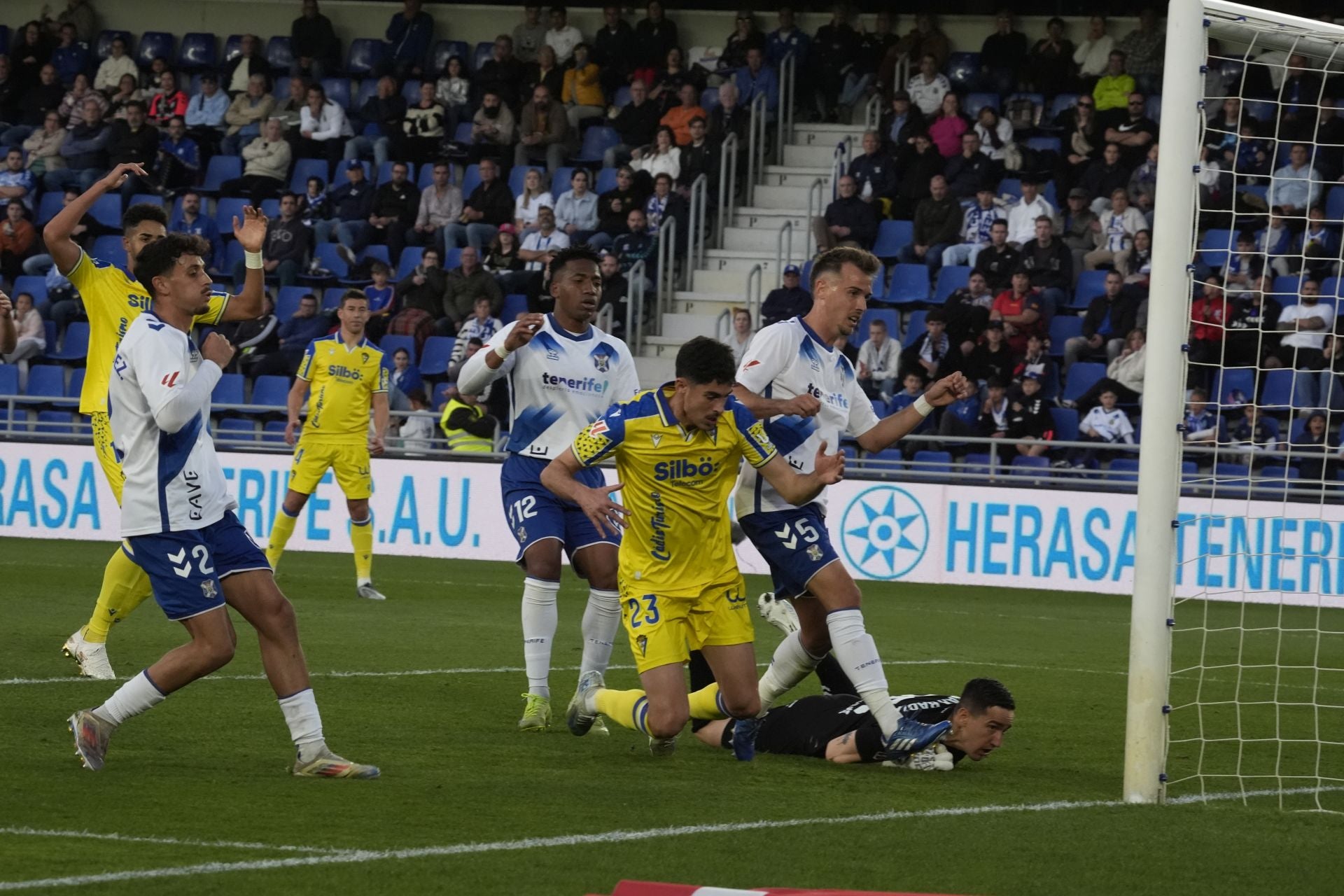 Fotos: El partido Tenerife-Cádiz, en imágenes