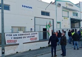 Los trabajadores de Vestas Eólica paran la actividad en su lucha por «un convenio digno»