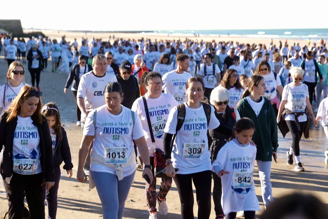 Cádiz celebra la primera edición de la marcha a favor del autismo