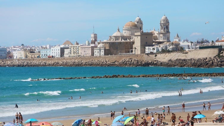 Las mejores playas de Cádiz para pasar esta Semana Santa 2025