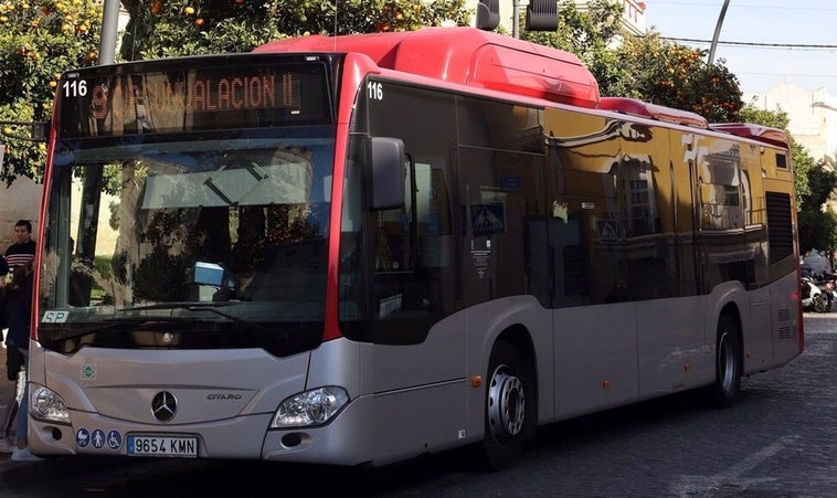 El servicio de autobuses urbanos de Jerez «ya es gratuito» para menores de 16 años