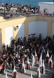 Las imágenes de la cofradía de El Huerto, el Jueves Santo en Cádiz | Semana Santa 2025