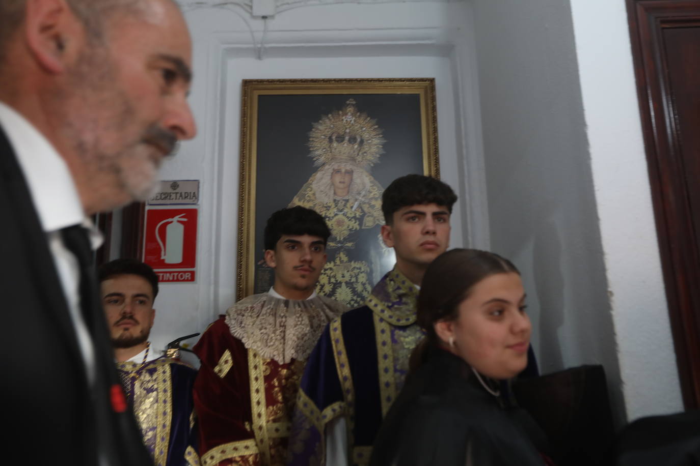 Las imágenes de la cofradía de El Nazareno, el Jueves Santo en Cádiz | Semana Santa 2025