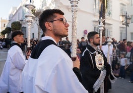 San Fernando despidió la última tarde de cofradías como se merecía