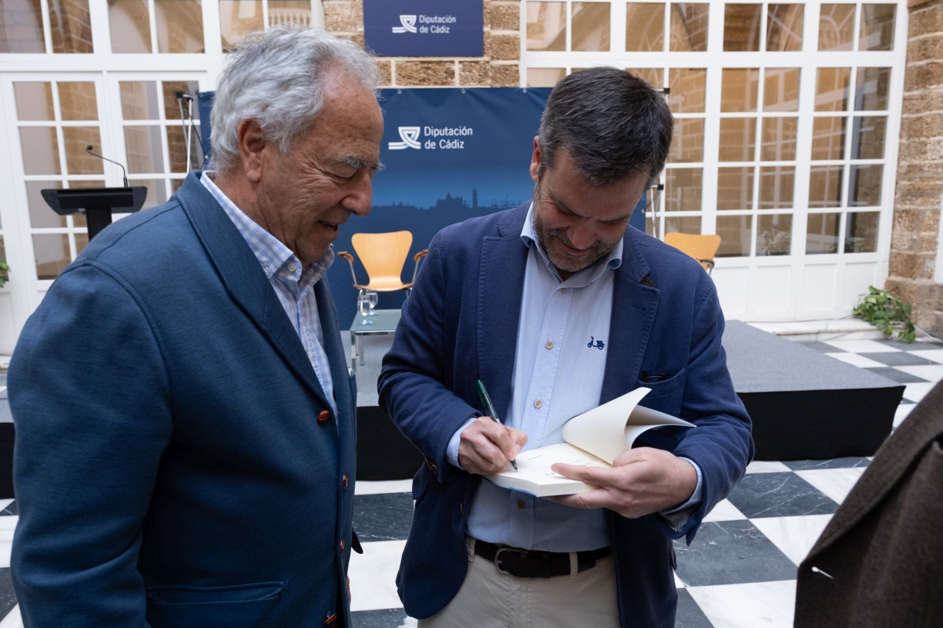 Fotos: Ignacio Moreno Bustamante presenta su nuevo libro
