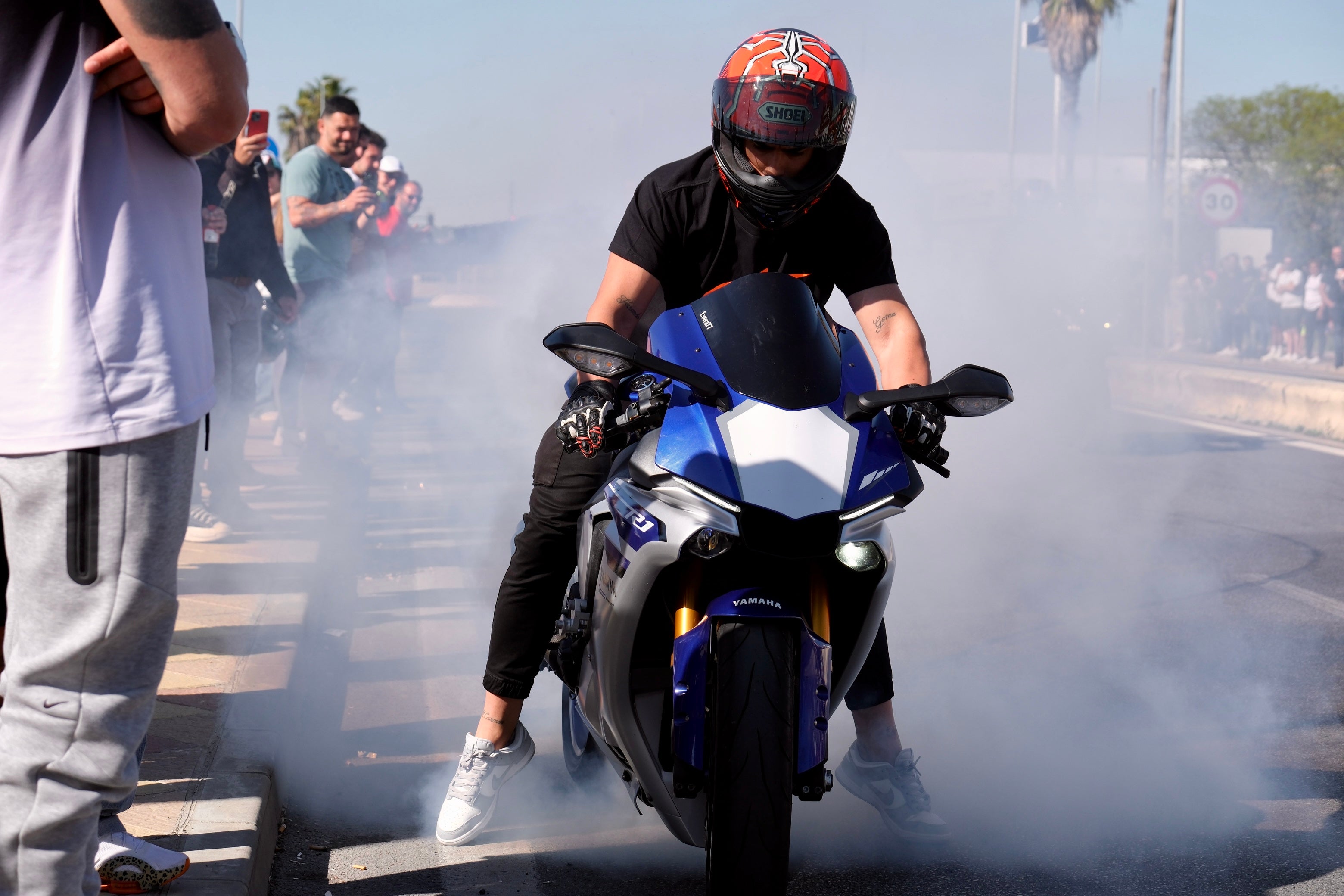 El rugido de las dos ruedas