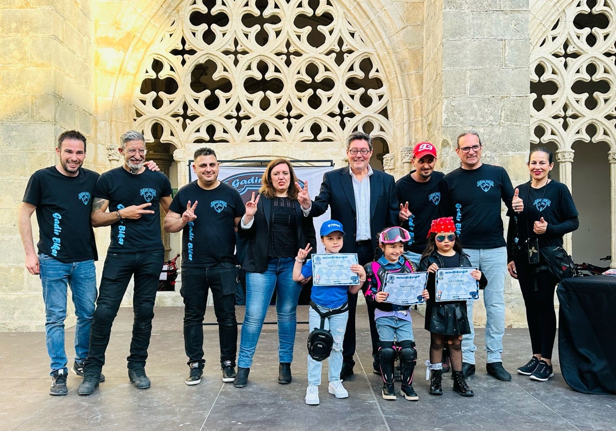 Un concurso de indumentaria motera y otro de dibujo promocionan el GP de Jerez entre el alumnado