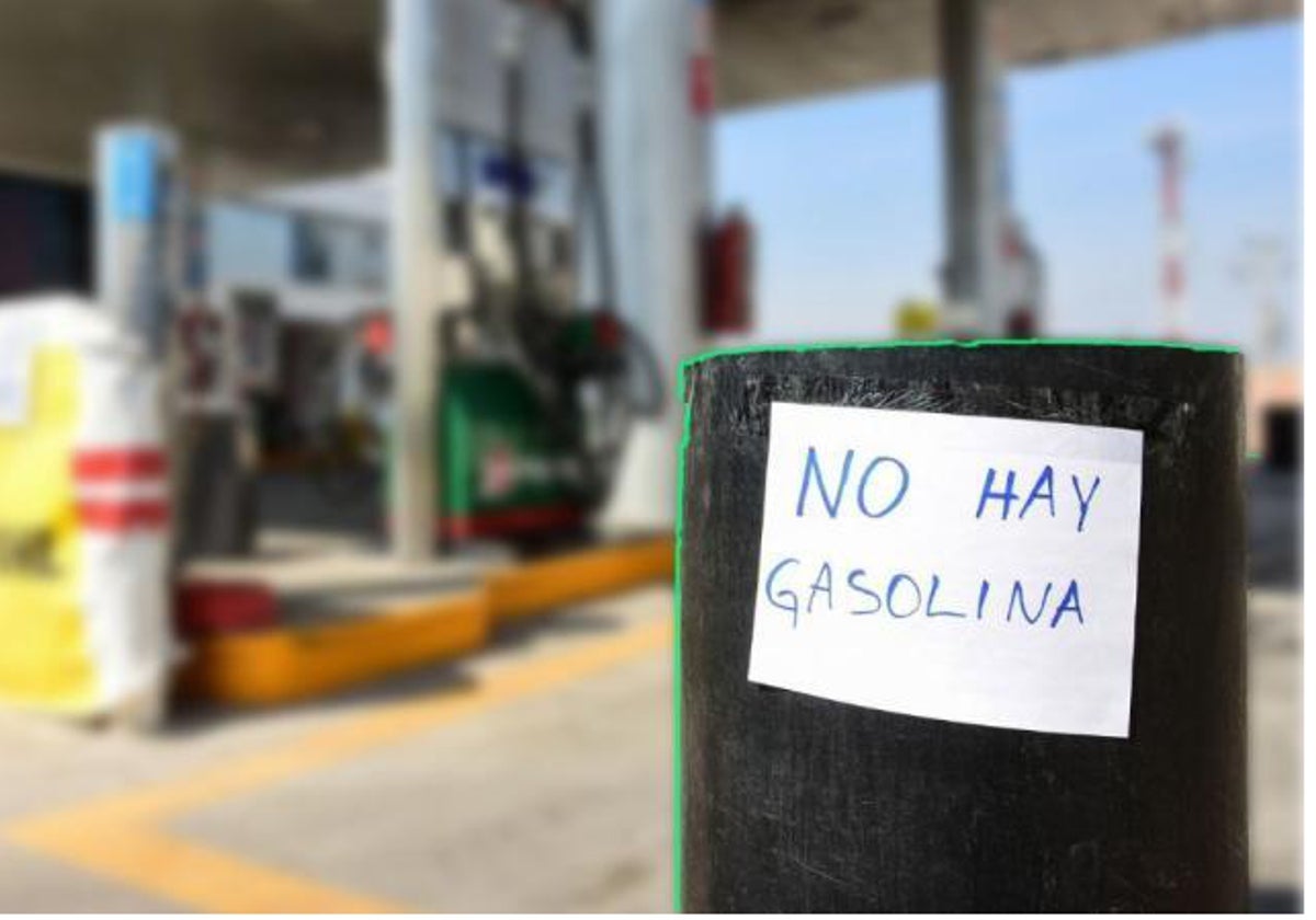 Cartel que ha rezado en más de una gasolinera gaditana