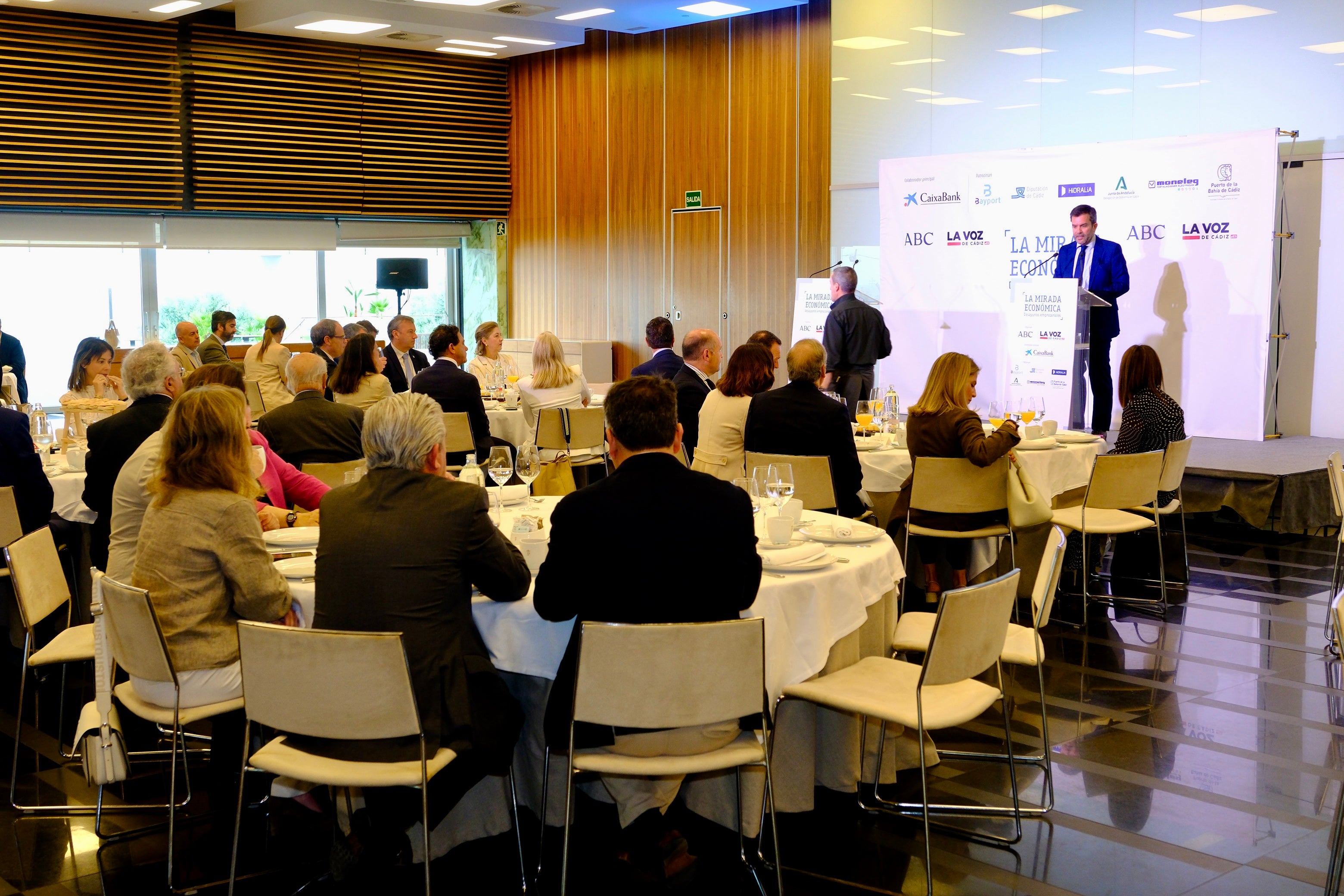 La consejera de Empleo, Rocío Blanco, en La Mirada Económica de ABC y LA VOZ de Cádiz