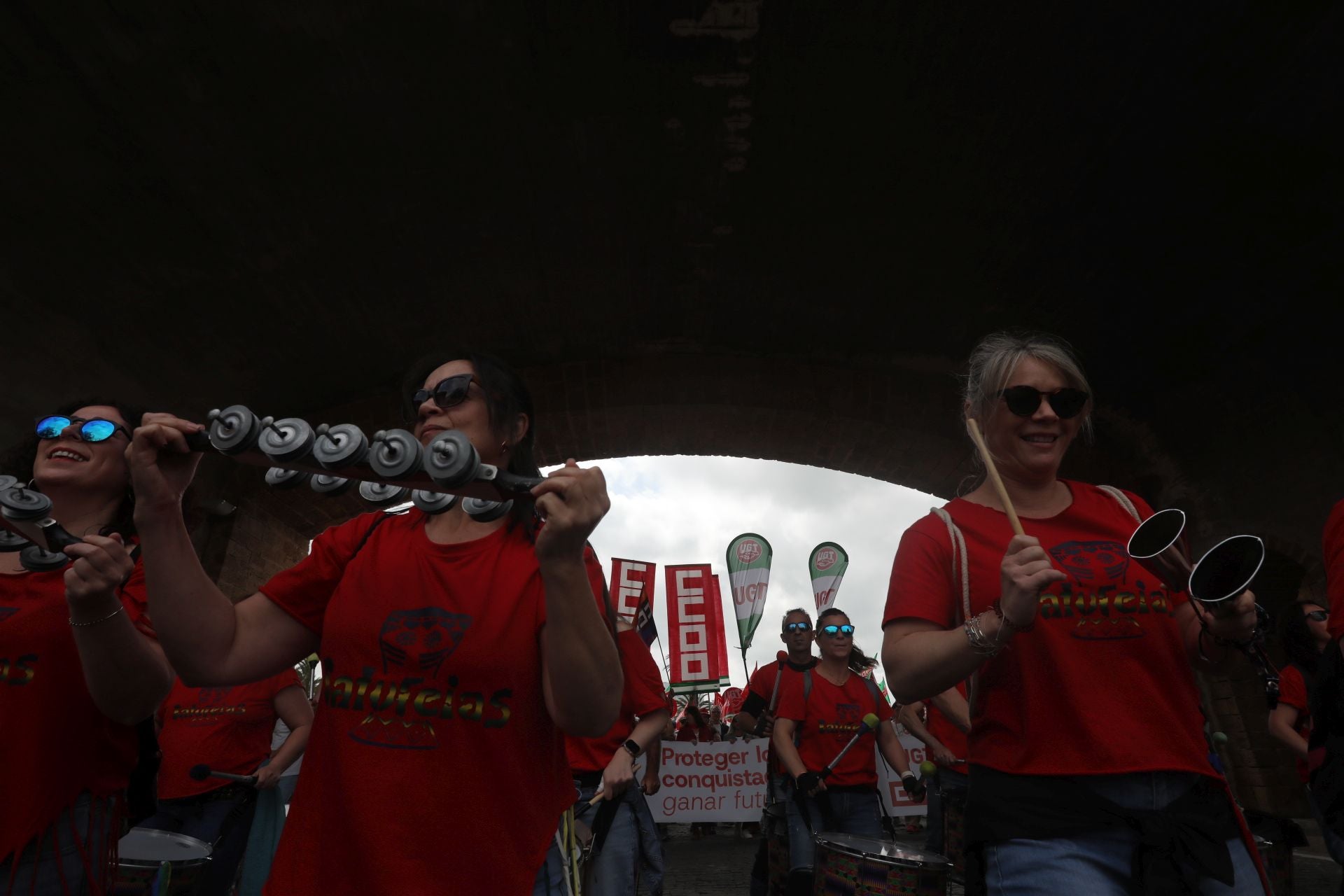Fotos: Así han sido las dos manifestaciones del Primero de Mayo en Cádiz