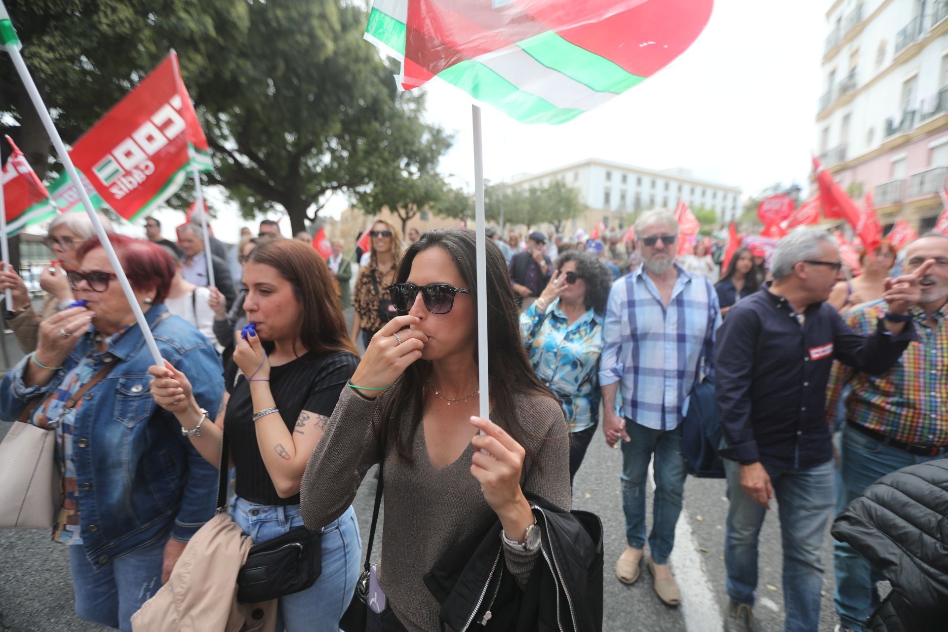 Fotos: Así han sido las dos manifestaciones del Primero de Mayo en Cádiz