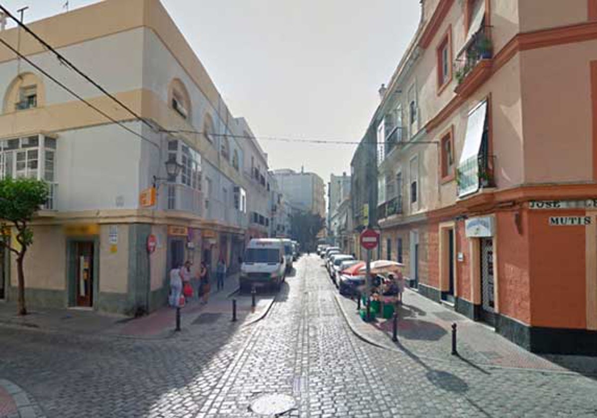 El Ayuntamiento de Cádiz cambiará el uso de calles comerciales para la búsqueda de nuevas viviendas