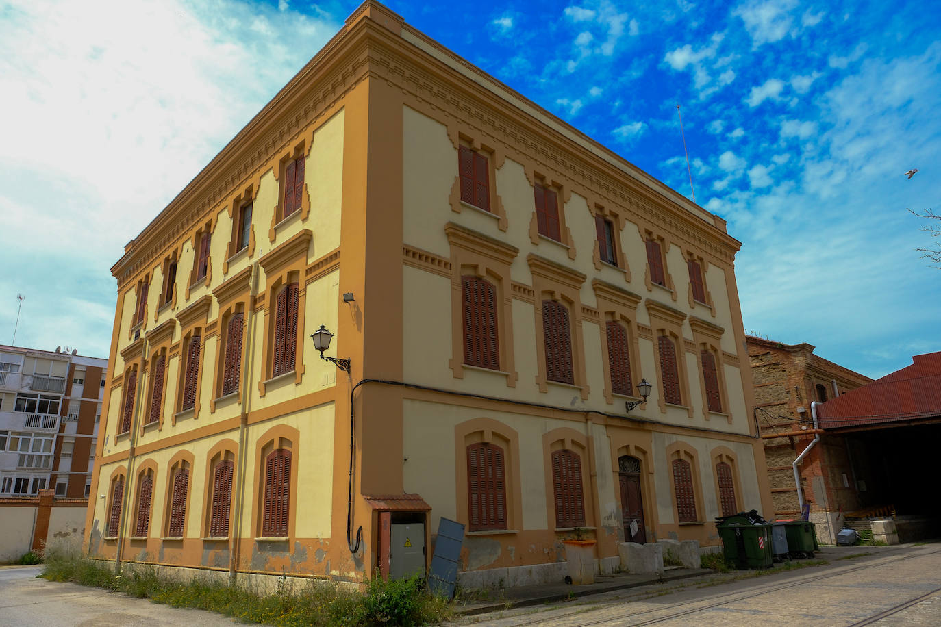 Fotos: estado actual de los Depósitos de Tabaco en Cádiz, donde se ubicará la Ciudad de la Justicia