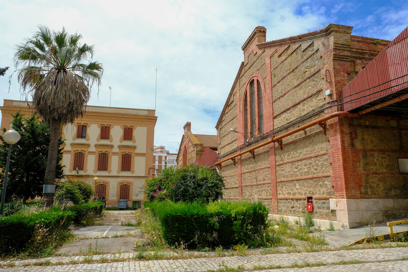 Fotos: estado actual de los Depósitos de Tabaco en Cádiz, donde se ubicará la Ciudad de la Justicia