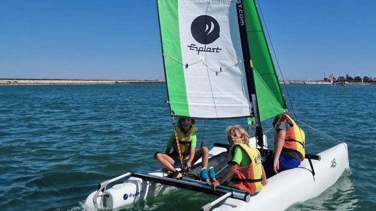 II campamento de verano náutico y deportivo de Cádiz: edades, precios y detalles