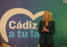 Rocío Hernández: «En cuanto tengamos el suelo, empezamos con los trámites para la construcción del nuevo hospital de Cádiz»