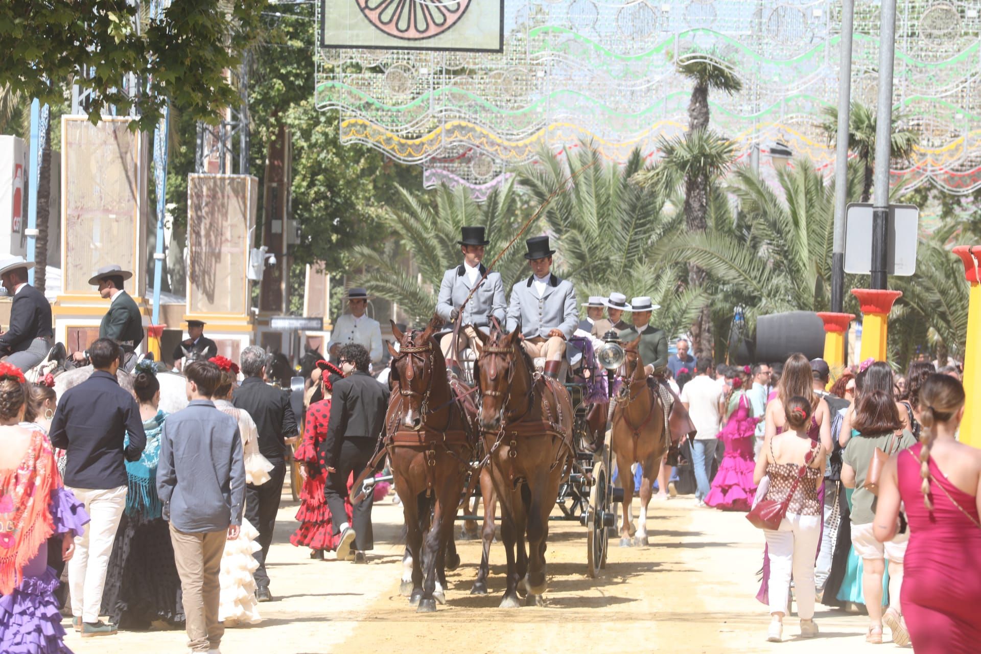 Fotos: Gran ambiente en el domingo de Feria de Jerez