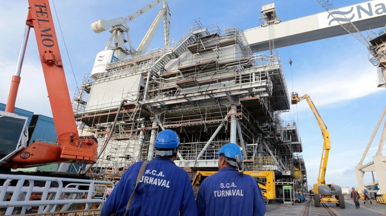 Construcción en Puerto real de una plataforma para Iberdrola