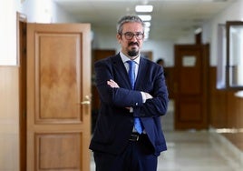 Fiscal de ciberdelitos en Cádiz:  «Ahora te roban desde el salón de sus casas, en pijama y jugando a la Play»