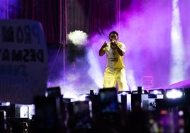 El 'joven rey' se corona en San Fernando: Myke Towers estrena por todo lo alto Bahía Sound 2025