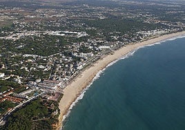 Las acciones que el Ayuntamiento de Chiclana llevará a cabo con los ingresos por la zona naranja en la playa de La Barrosa